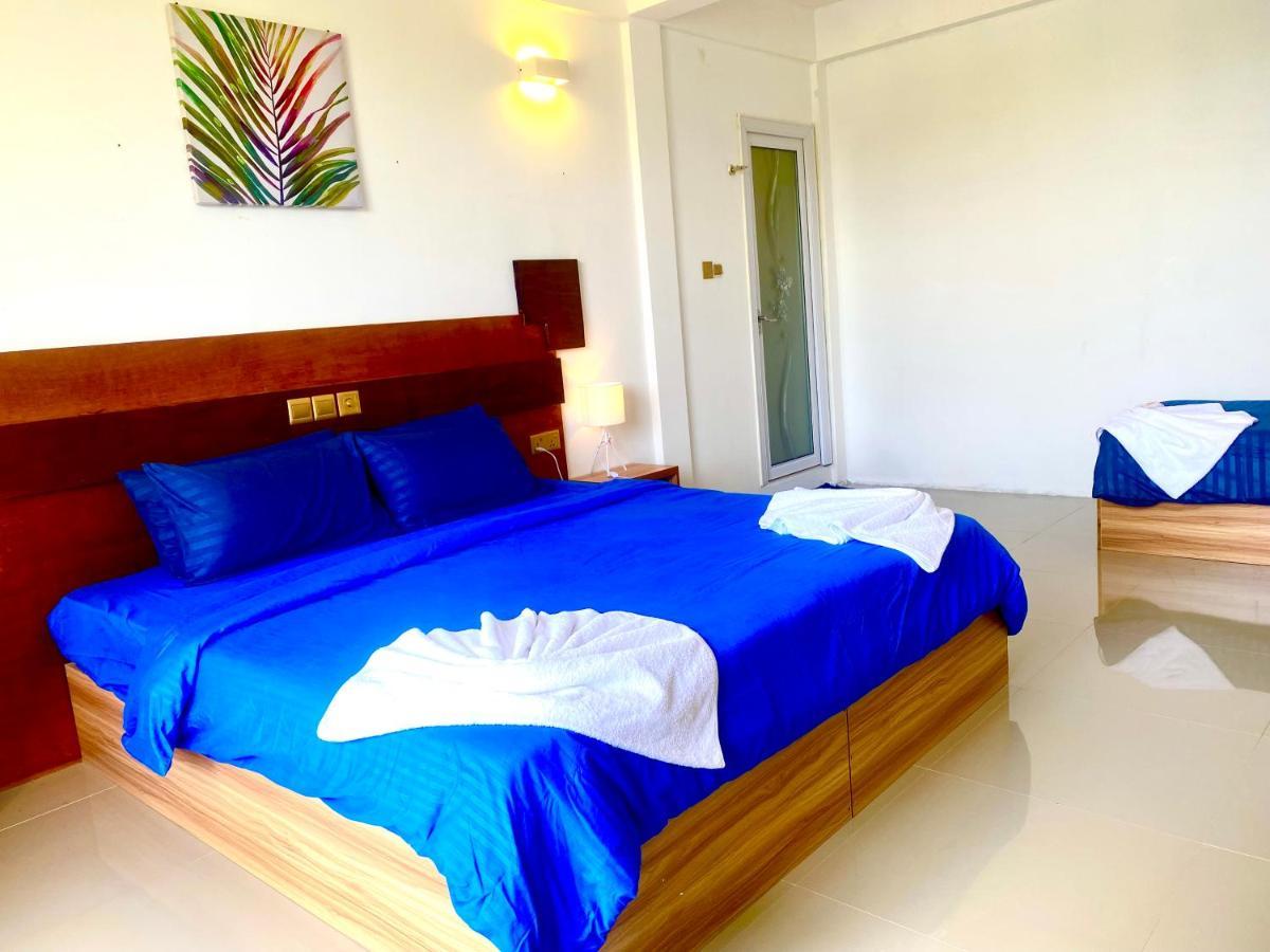Sands Grand 4* Dhigurah (Alif Dhaal Atoll)