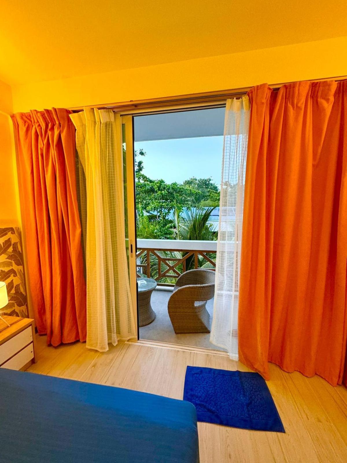 Hotel Sands Grand